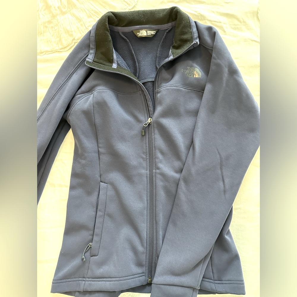 North face zip up size xs
